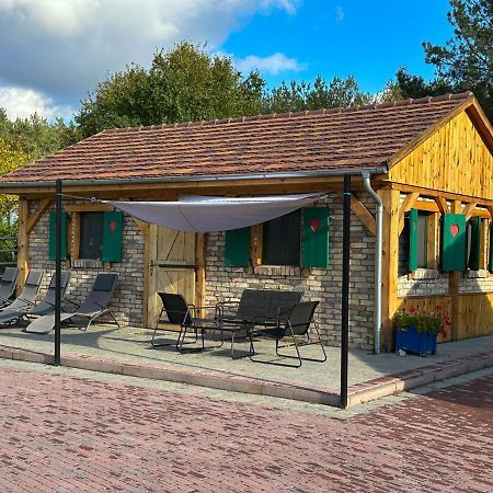 Gutshof Dragefeld Villa Krzyz Wielkopolski Luaran gambar
